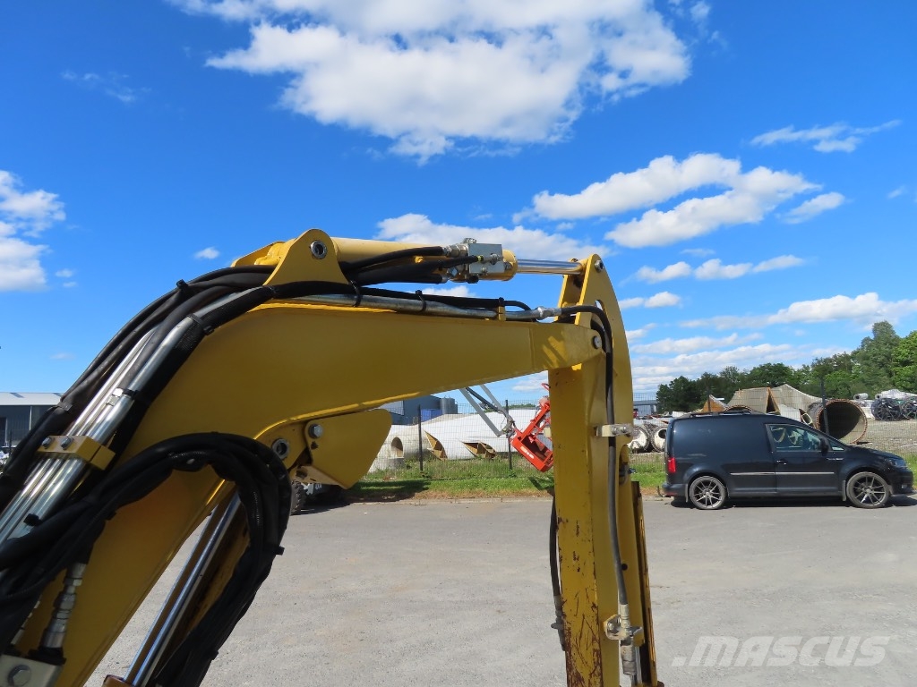 Komatsu PC 26 MR-3 小型挖掘机