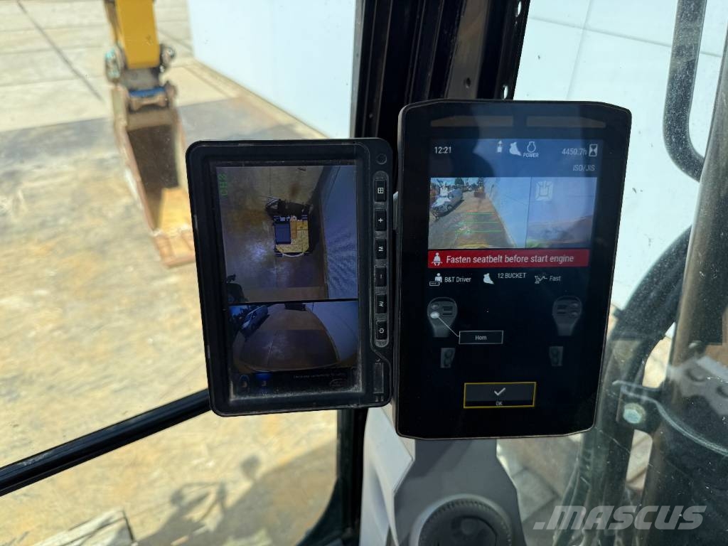 CAT 313GC - 360° Camera / Hammer lines Pásová rýpadla