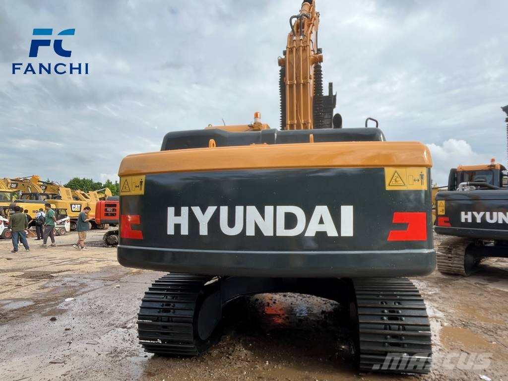 Hyundai 220LC-9S Гусеничні екскаватори