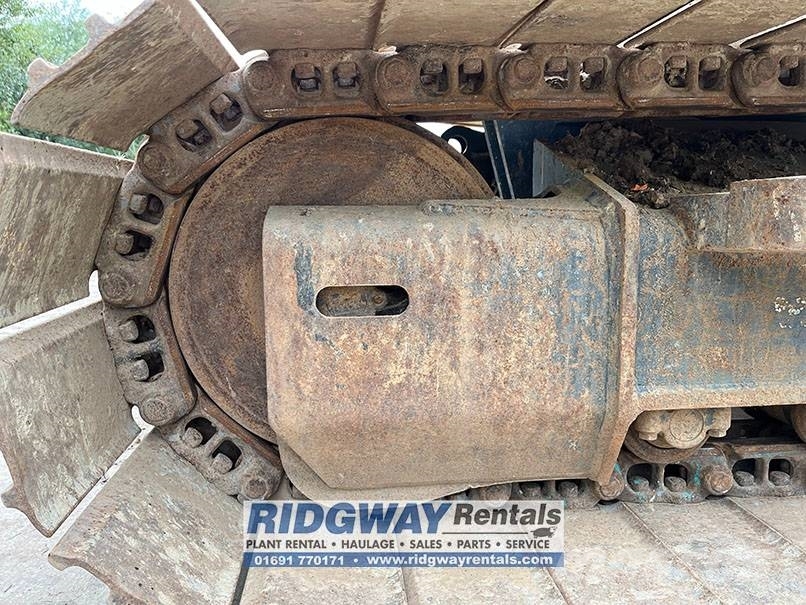 Komatsu PC138 履带挖掘机