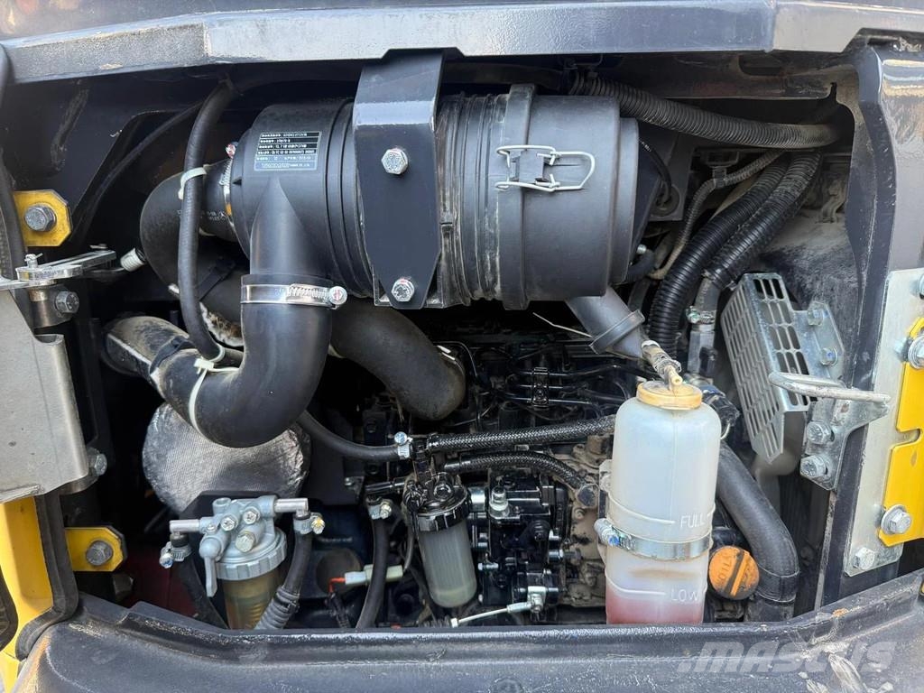 Yanmar Vio26-6 حفارات صغيرة أقل من 7 طن (حفارات صغيرة)
