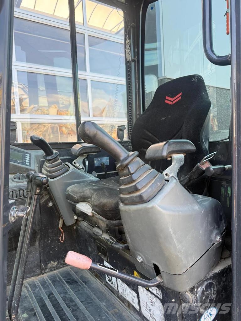 Yanmar Vio26-6 حفارات صغيرة أقل من 7 طن (حفارات صغيرة)