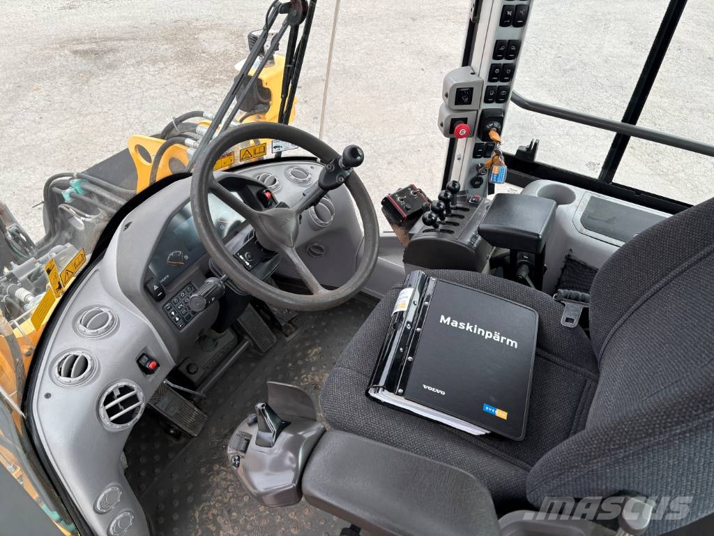 Volvo L60G lastmaskin, 8600 tim, svensksåld Ładowarki kołowe