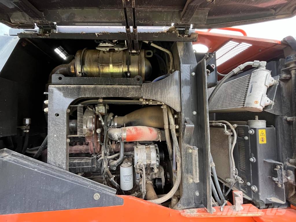 Hitachi ZW250-6 Kolesni nakladalci