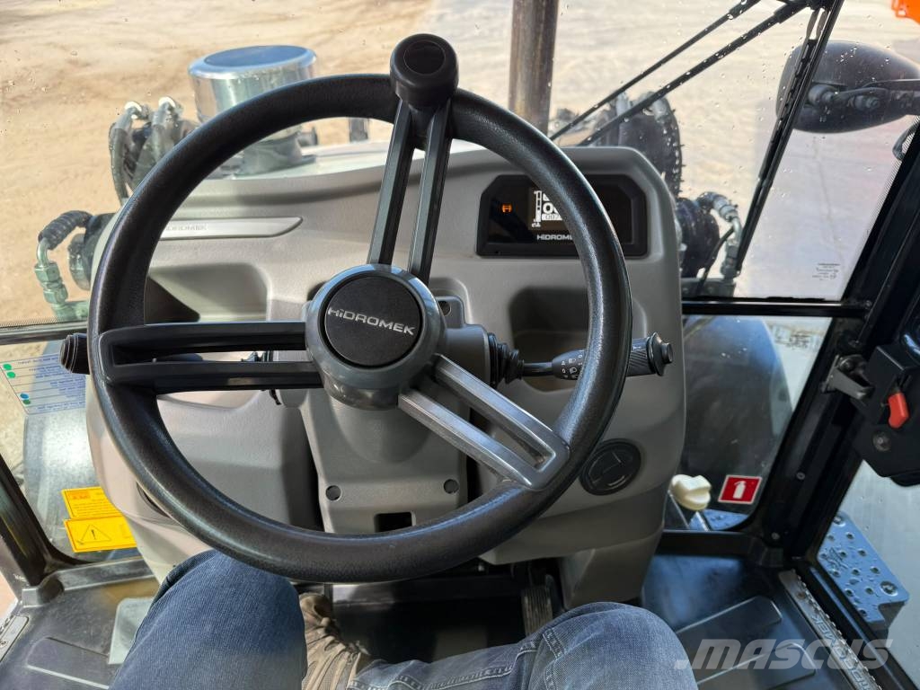 Hidromek HMK 102 B Supra Экскаваторы-погрузчики
