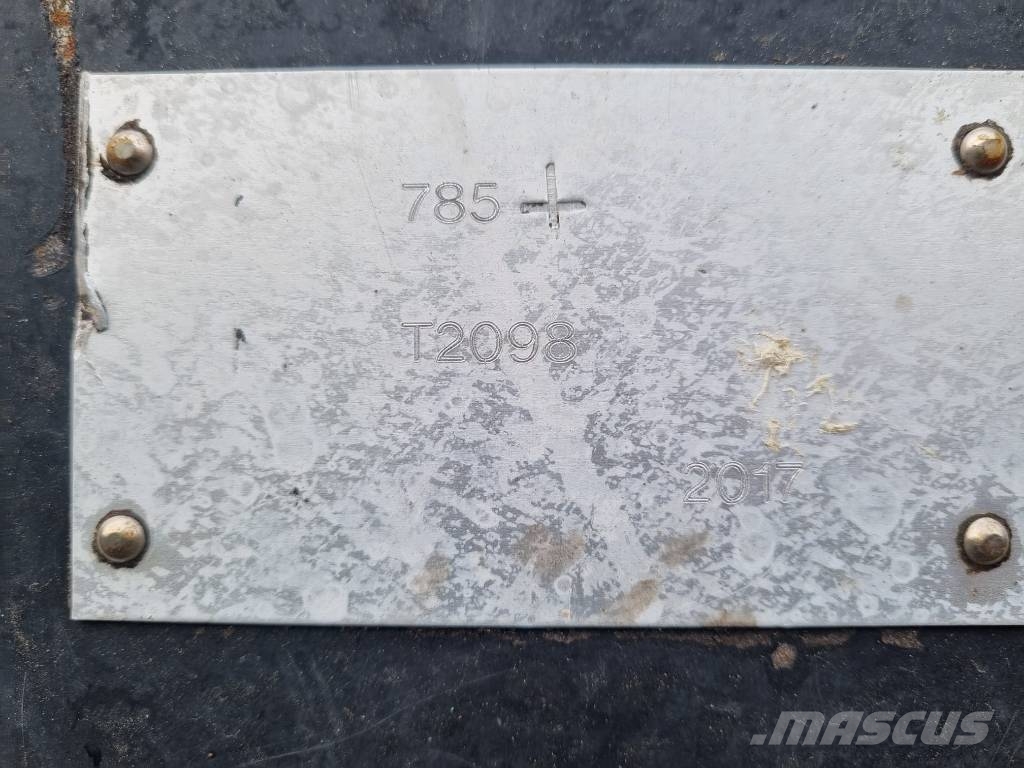 John Deere CF785 IBC Boom Extension F677168 F699587 Kuormatraktorinosturit