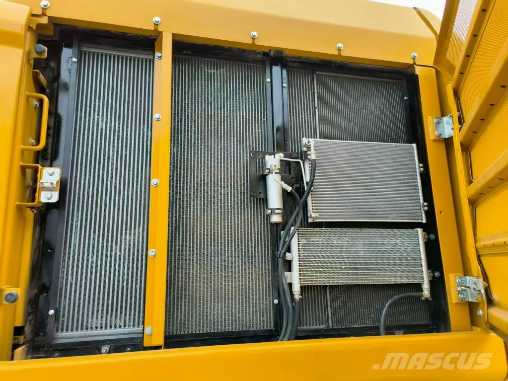 CAT 349 Bagri goseničarji