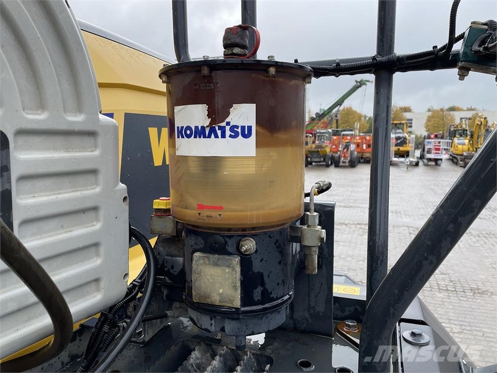 Komatsu WA475-10EO لوادر بعجل