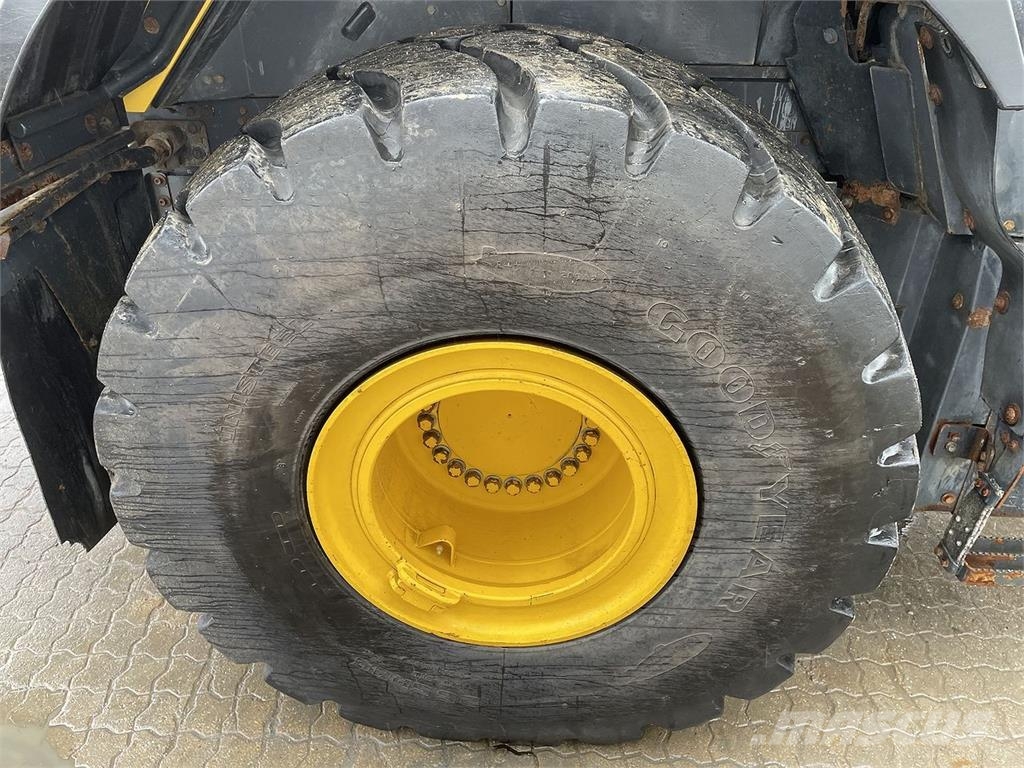 Komatsu WA475-10EO لوادر بعجل