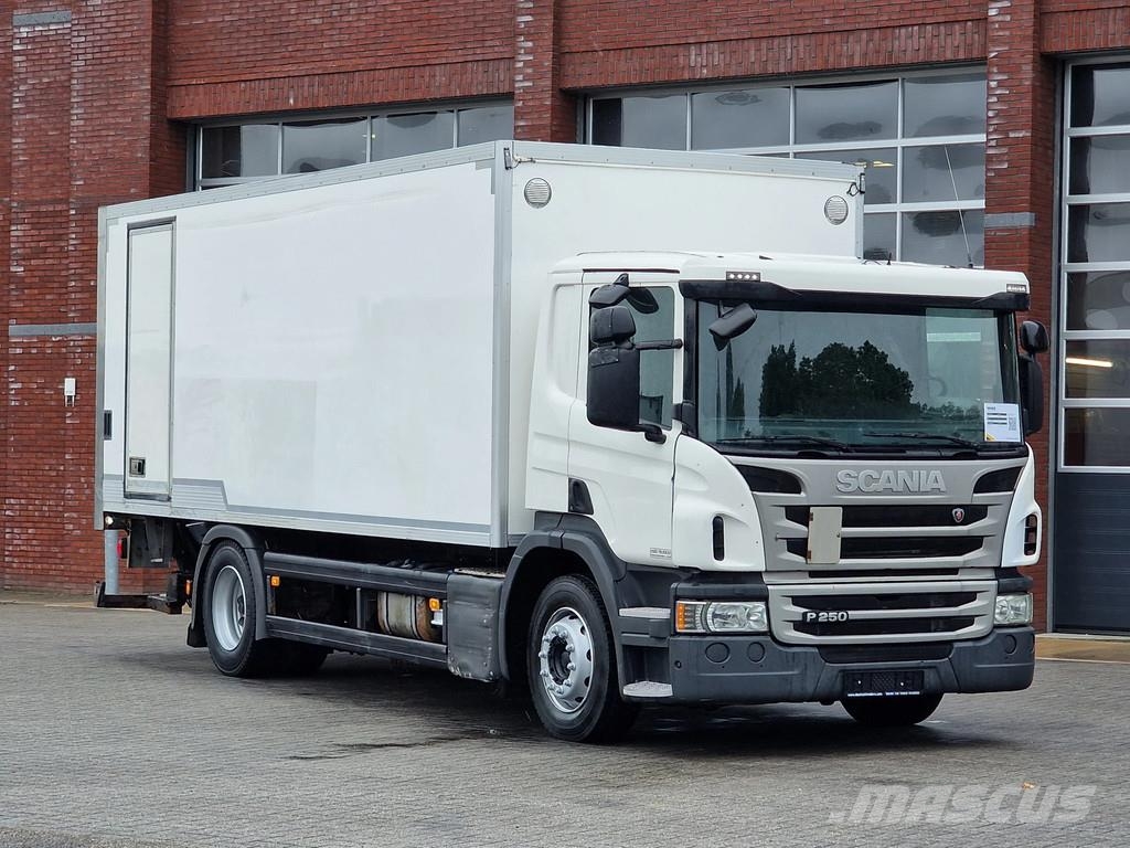 Scania P250 4x2 - Box with sidedoors - Zepro loadlift - F Tovornjaki zabojniki