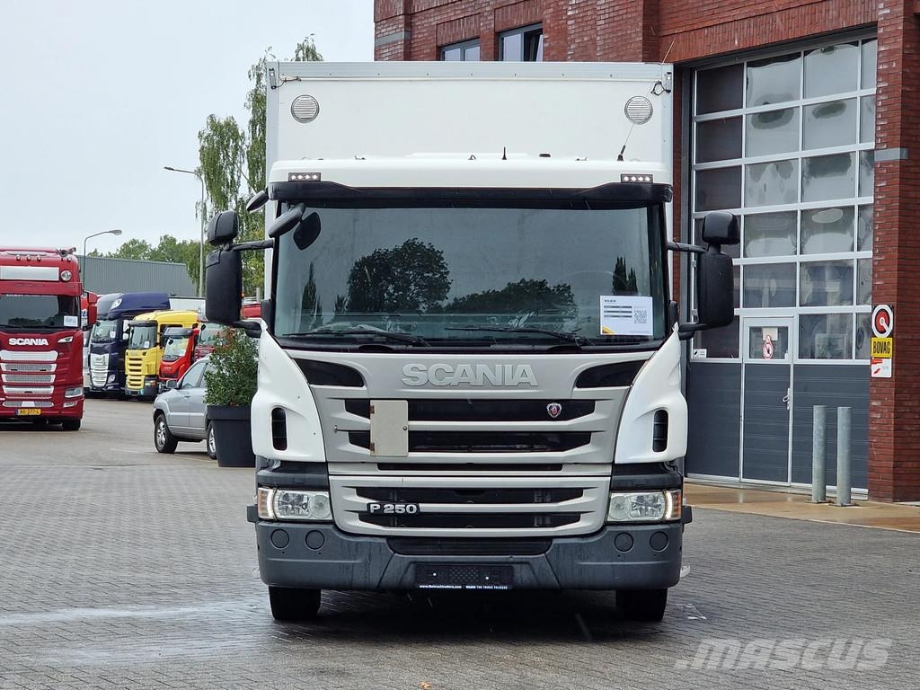 Scania P250 4x2 - Box with sidedoors - Zepro loadlift - F Tovornjaki zabojniki