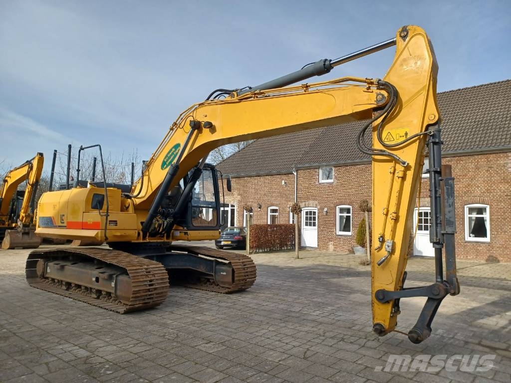 LiuGong CLG 922 E Rupsgraafmachines