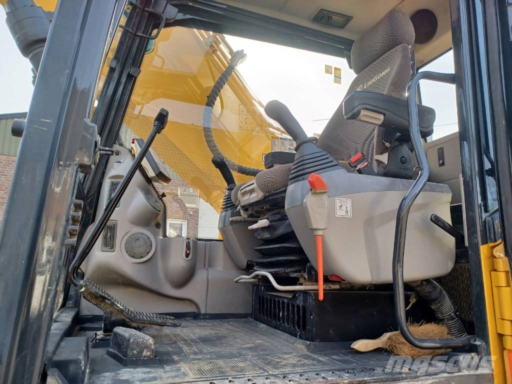 LiuGong CLG 922 E Rupsgraafmachines