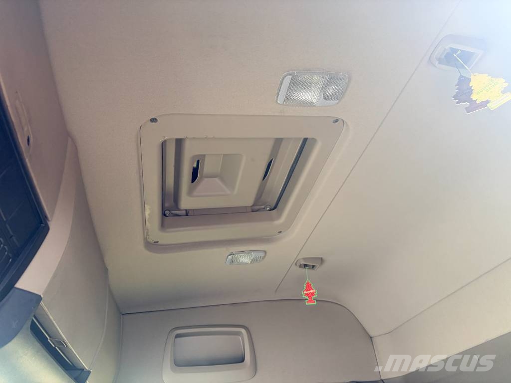 Scania R 450 Camiones con caja de remolque