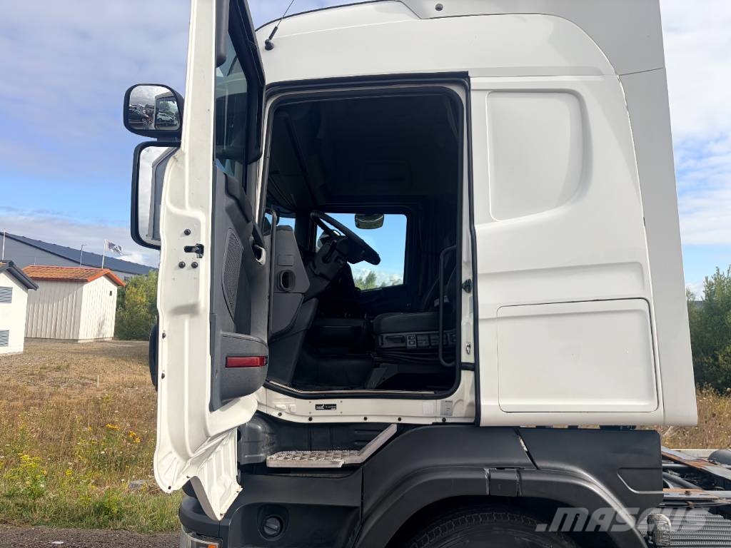 Scania R 450 Camiones con caja de remolque