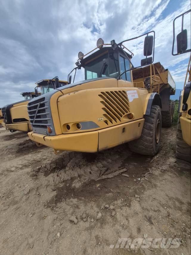Volvo A40D アーティキュレート式ダンプトラック