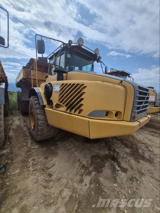 Volvo A40D アーティキュレート式ダンプトラック