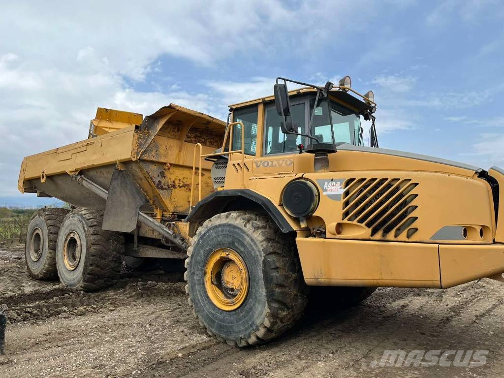 Volvo A40D アーティキュレート式ダンプトラック