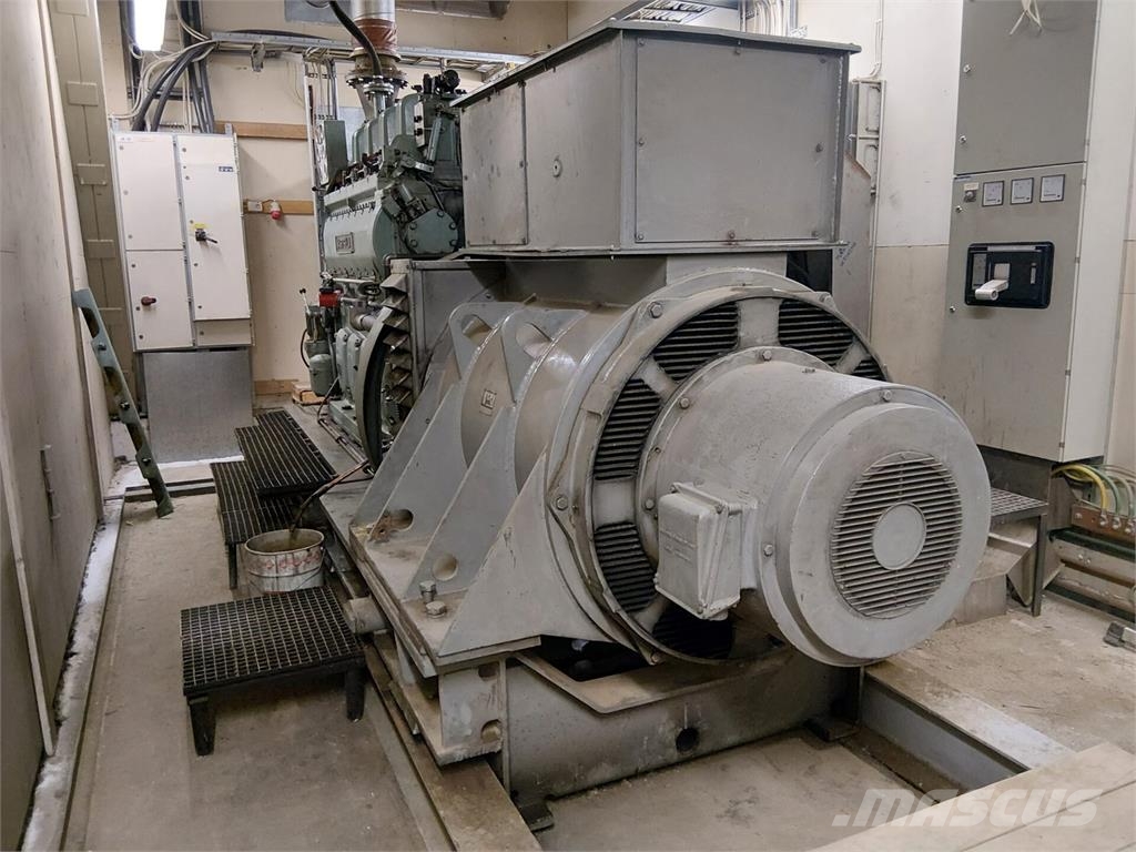 Wärtsilä 4R22 moottori + 0,8 MW Generaattori Dieselgeneraattorit