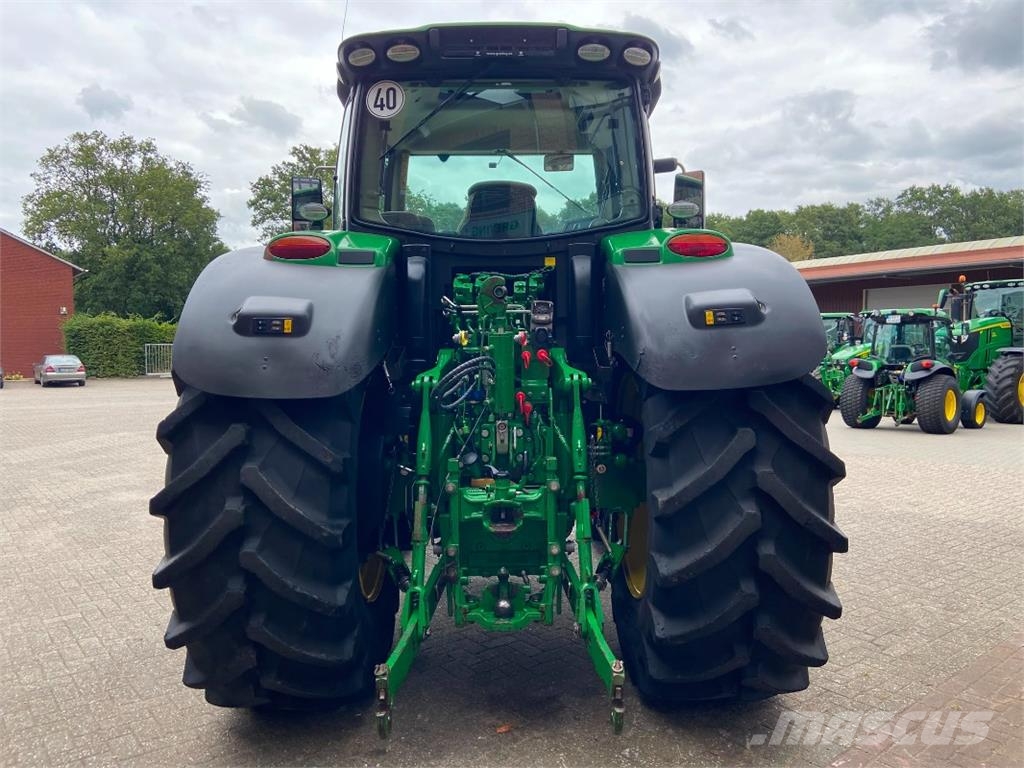 John Deere 6175R Tractoren