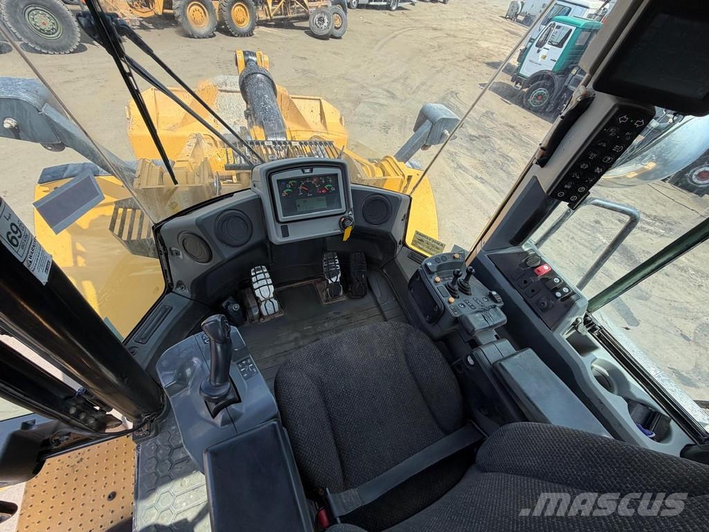 CAT 966M - 24T - Wheel Loader - CE - Rear Camera - Air Фронтальные погрузчики