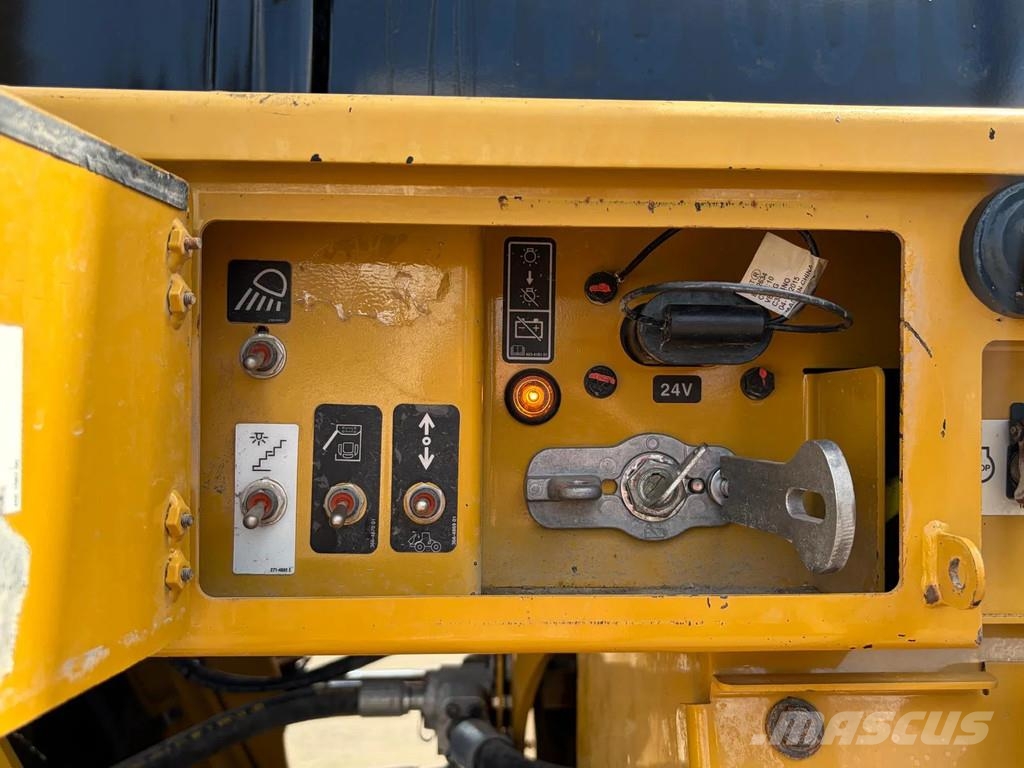 CAT 966M - 24T - Wheel Loader - CE - Rear Camera - Air Фронтальные погрузчики