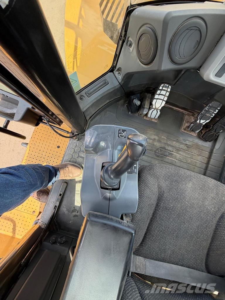 CAT 966M - 24T - Wheel Loader - CE - Rear Camera - Air Фронтальные погрузчики