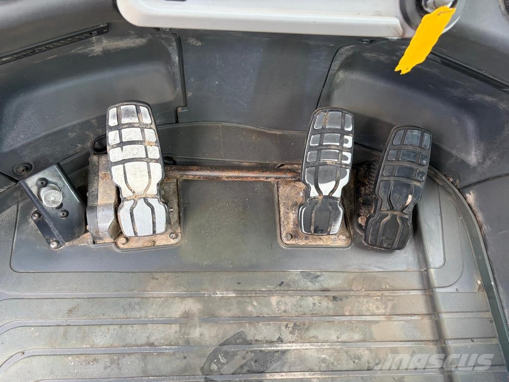 CAT 966M - 24T - Wheel Loader - CE - Rear Camera - Air Фронтальные погрузчики
