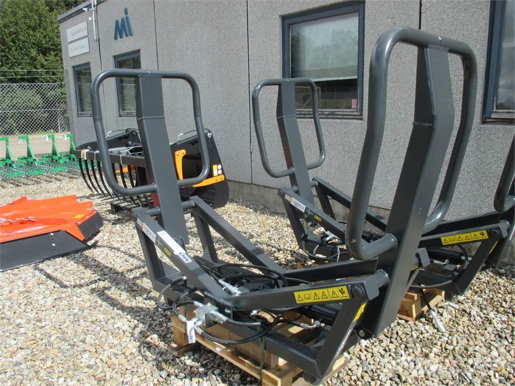 BallaGrib Ballehåndter 180 Pro 트랙터