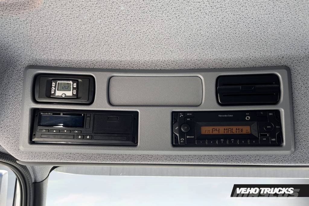Mercedes-Benz ATEGO 1523 L 4X2 Trp. Kylbil öppnigsbar sida Hűtős