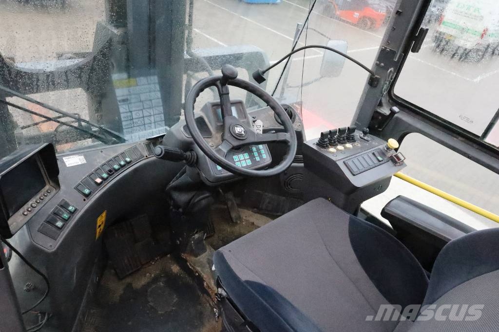 Kalmar DCF420-12 Dieseltrukit