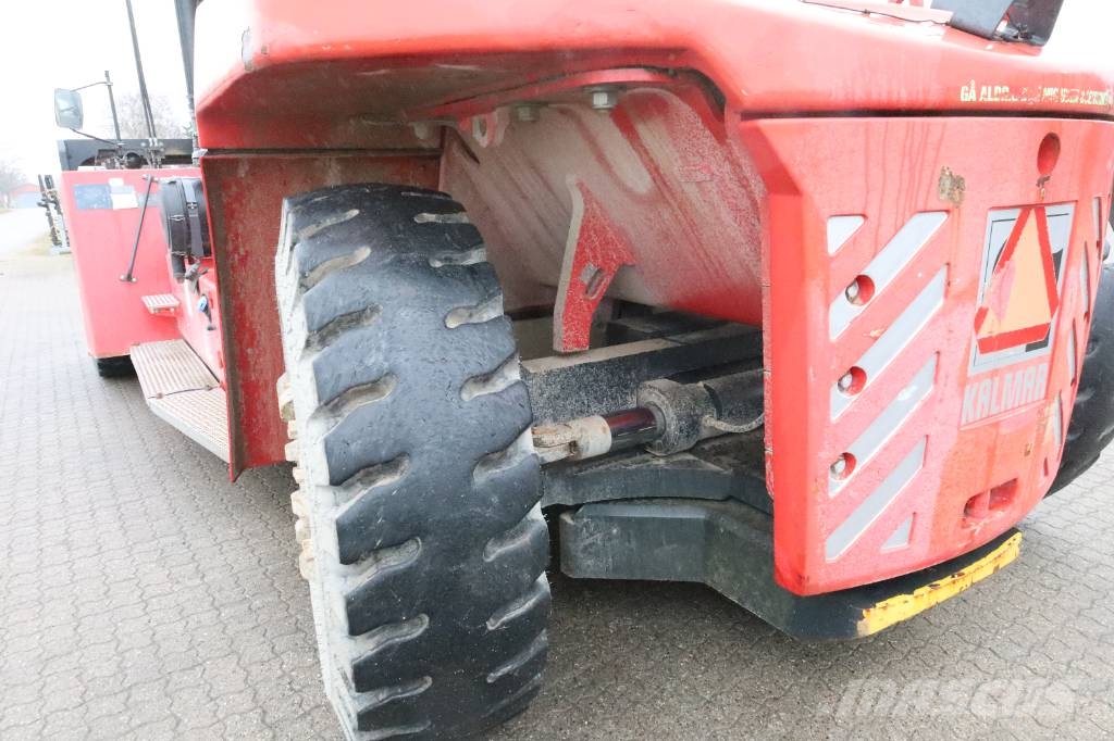 Kalmar DCF420-12 Dieseltrukit