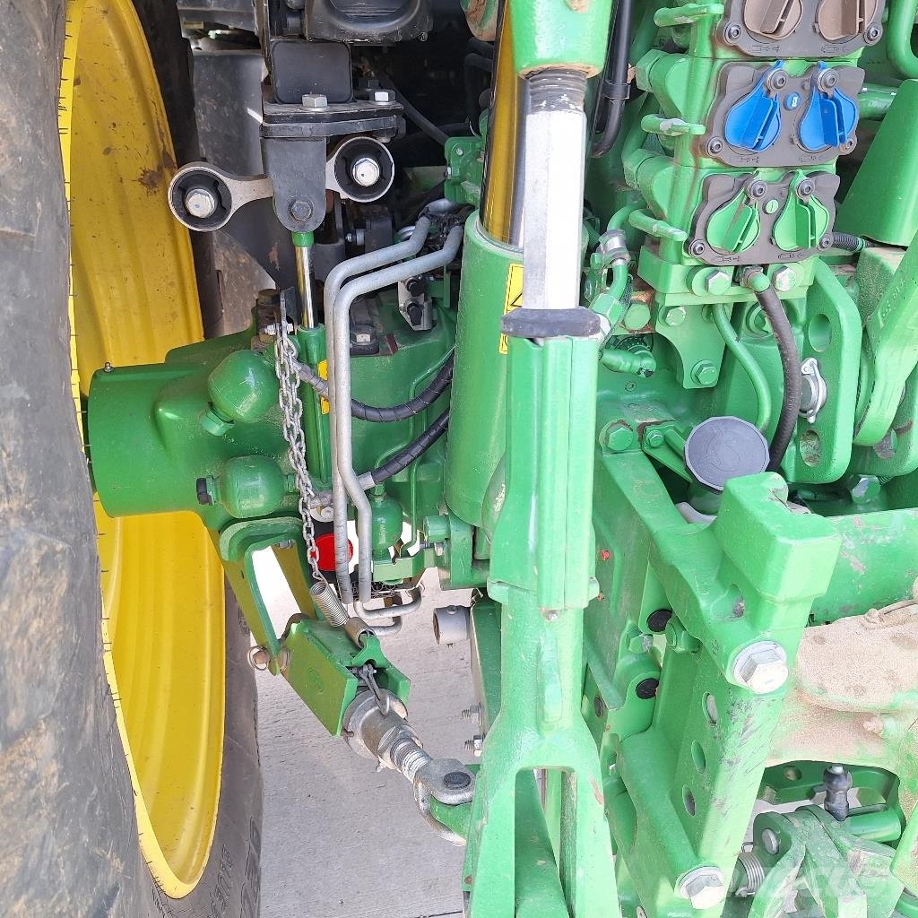 John Deere 6R155 Traktorji