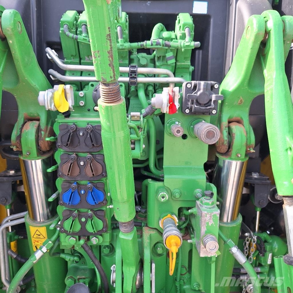 John Deere 6R155 Tractoare
