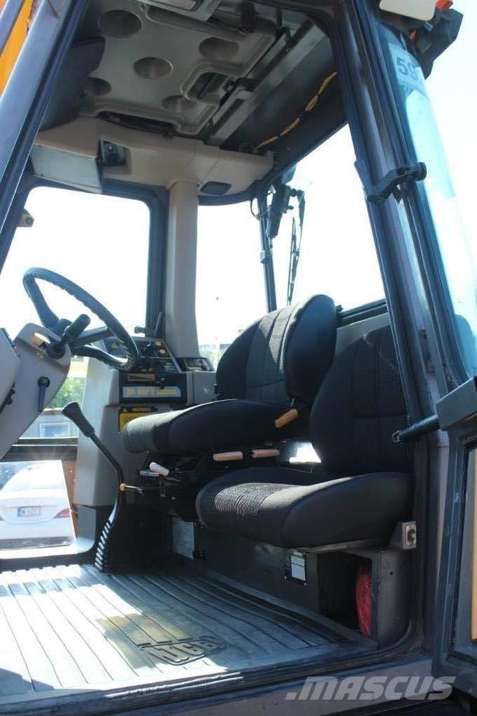 JCB Fastrac 1135 Traktorid