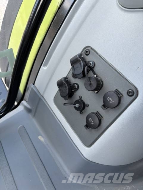 CLAAS Arion 630 CIS 拖拉机/农用车