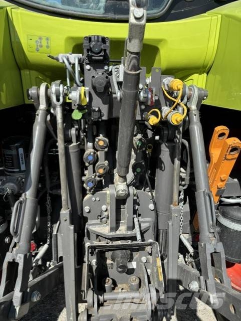 CLAAS Arion 630 CIS 拖拉机/农用车