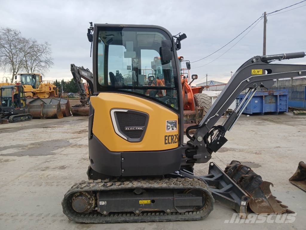Volvo ECR 25 Electric Mini pelle < 7t