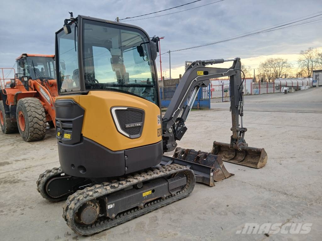 Volvo ECR 25 Electric Mini pelle < 7t