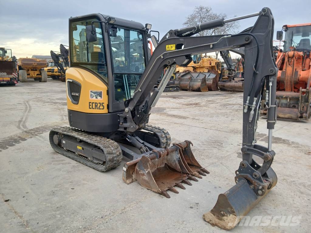 Volvo ECR 25 Electric Mini pelle < 7t