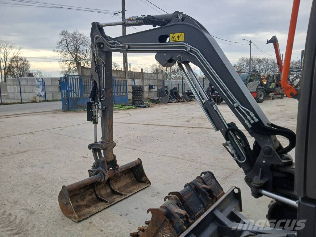 Volvo ECR 25 Electric Mini pelle < 7t