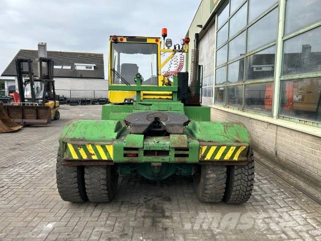 Terberg RT 28 4x4 Terminálový ťahač