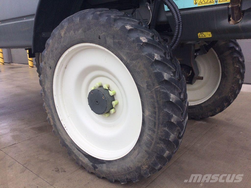 Berthoud Raptor 3240 Самоходные опрыскиватели
