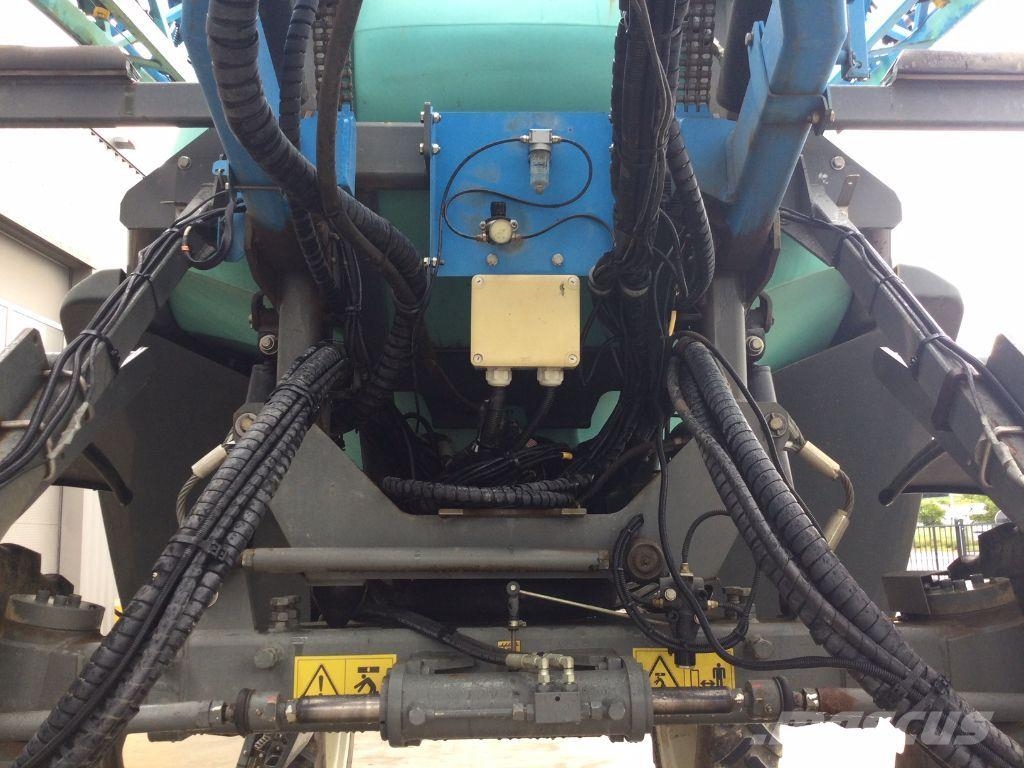 Berthoud Raptor 3240 Самоходные опрыскиватели