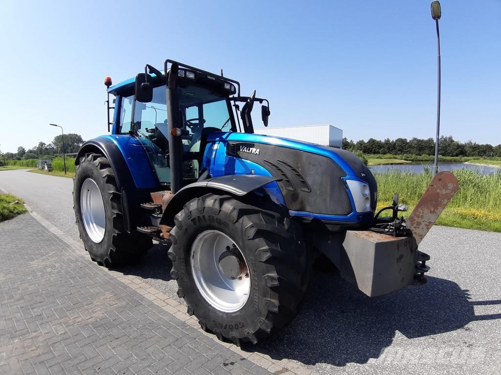 Valtra T183 Direct TwinTrac Tractores