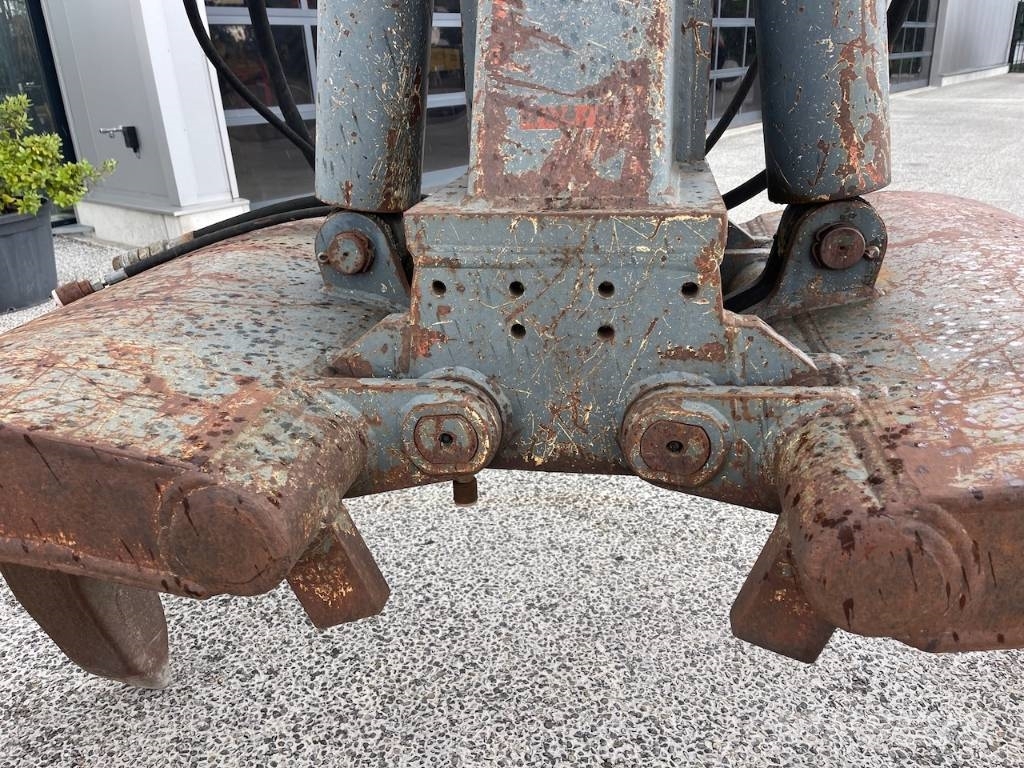 Korten 1200 Bomen grijper / Tree clamp Garras
