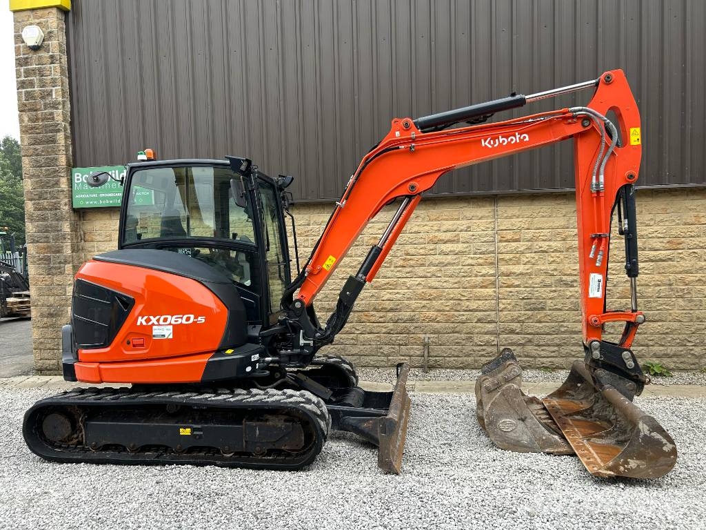 Kubota KX060-5 Hi Spec Miniekskavaatorid < 7 t