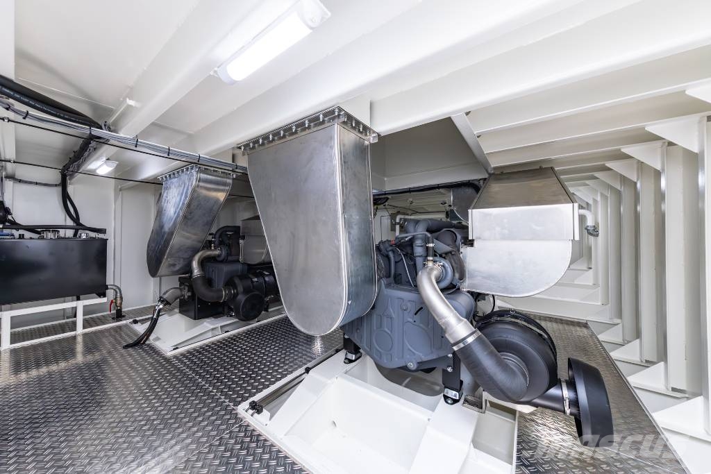 wORKBOAT type Multicat WB 105 M Work boats / barges