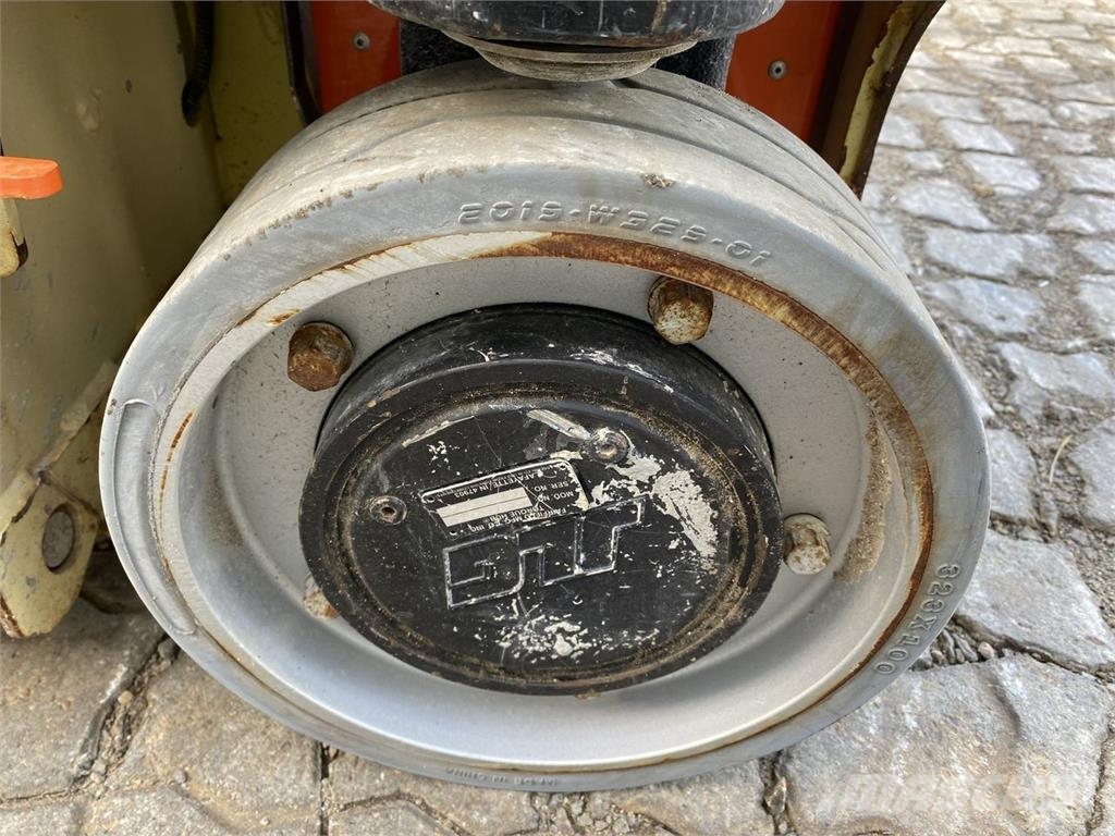 JLG 1230ES Personenaufzüge