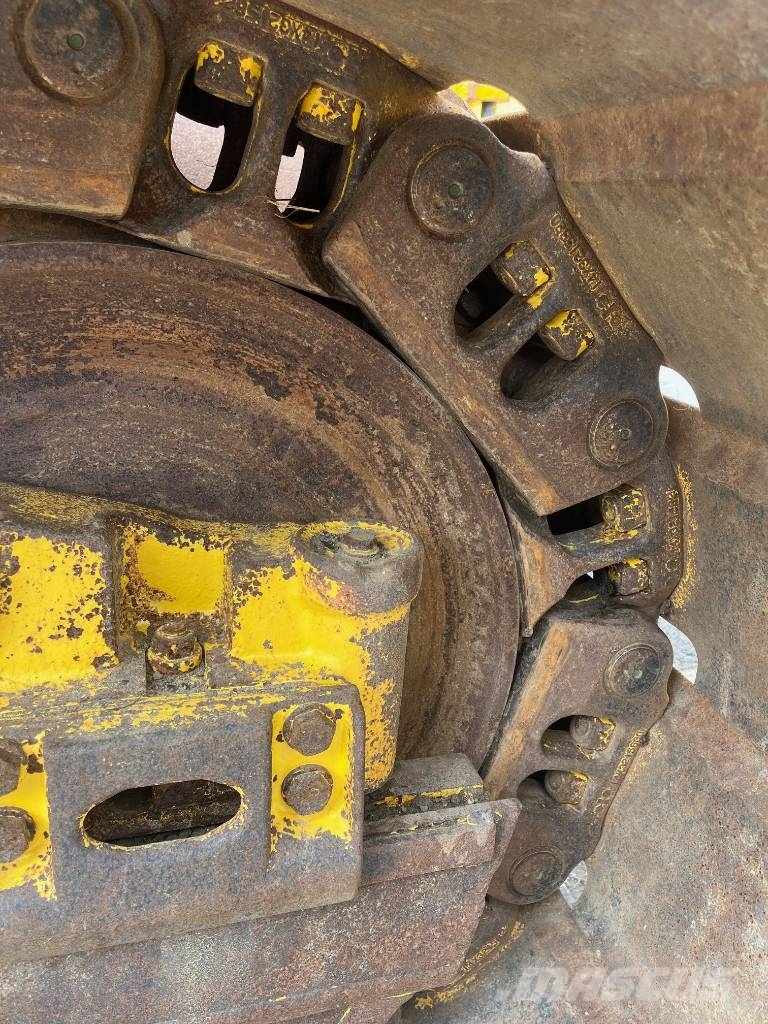 Komatsu D 65 PX-18 Vikšriniai buldozeriai